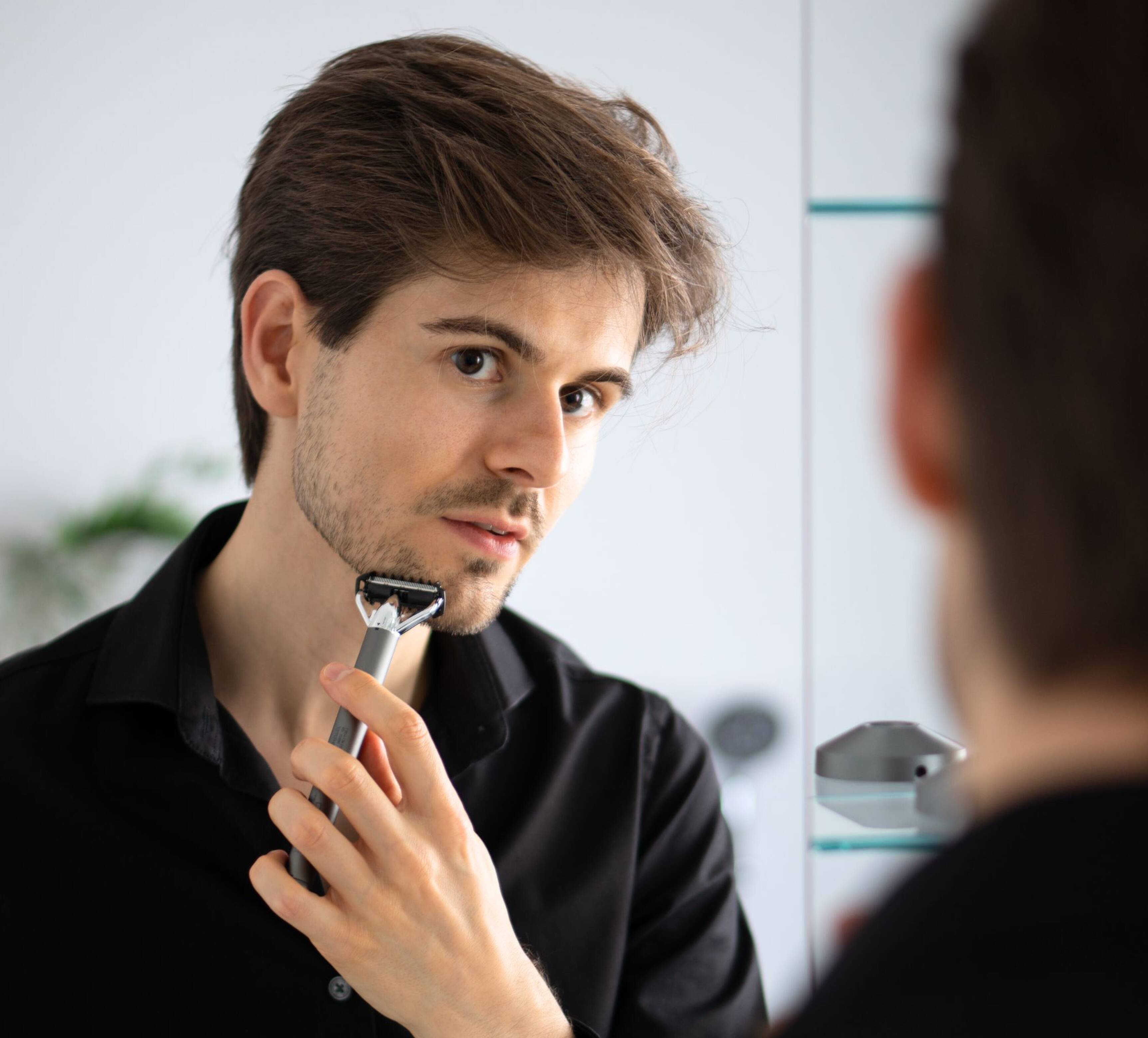 Tondeuse barbe compacte X-BLADE métal chromé